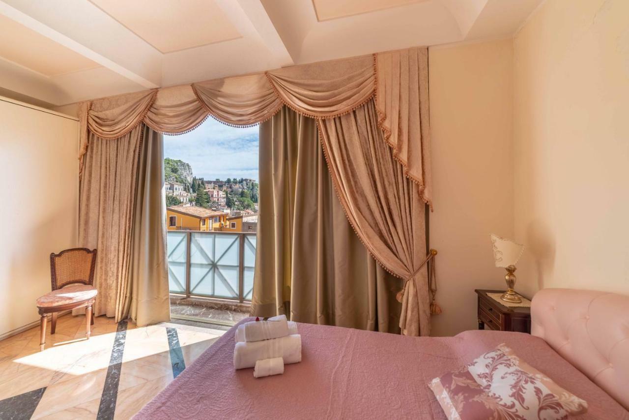 Palazzo Di Ferro Taormina Apartment Екстериор снимка