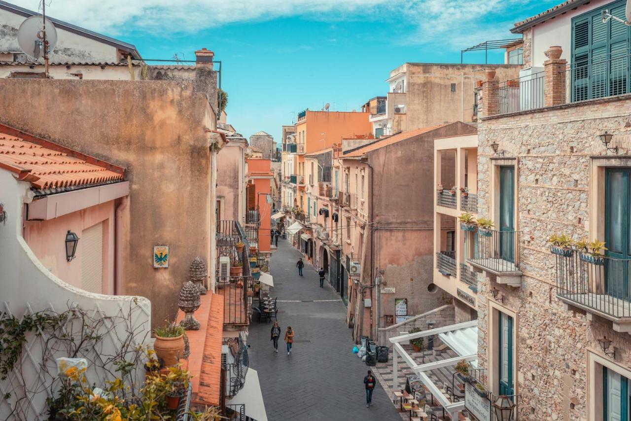 Palazzo Di Ferro Taormina Apartment Екстериор снимка